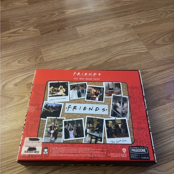 FRIENDS Puzzle Box with White Photo Frames and Corkboard Design - Picture 2 of 4